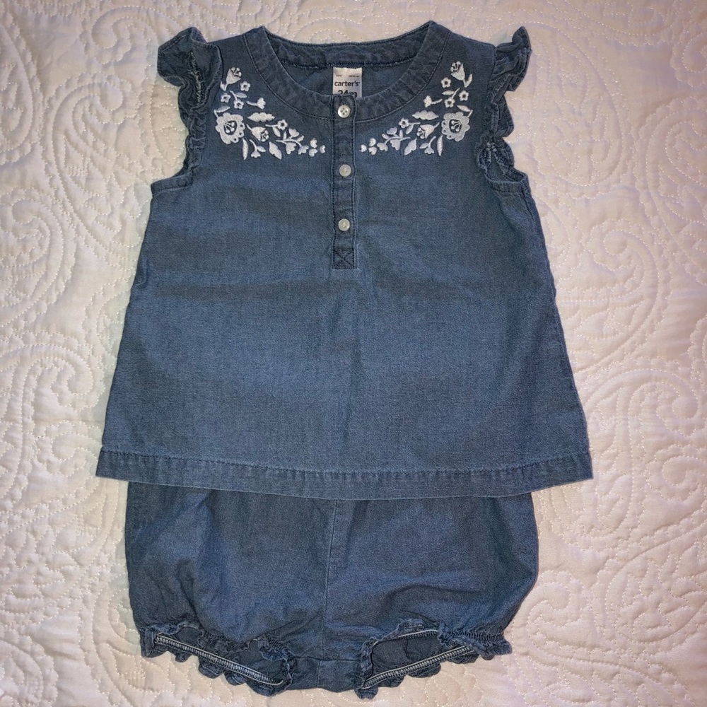 NWOT! Carter’s 24mth denim bubble short set